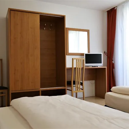 Hotel Christl Innenstadt *